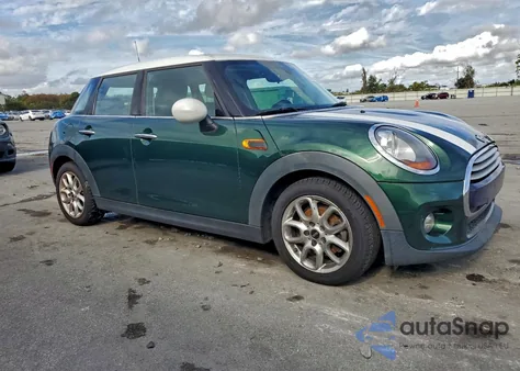 2015 Mini Cooper z USA, uszkodzony, nr VIN WMWXS5C51FT828205